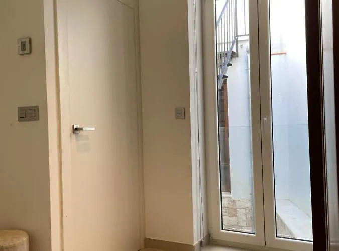 Gav Remedios * רונדה